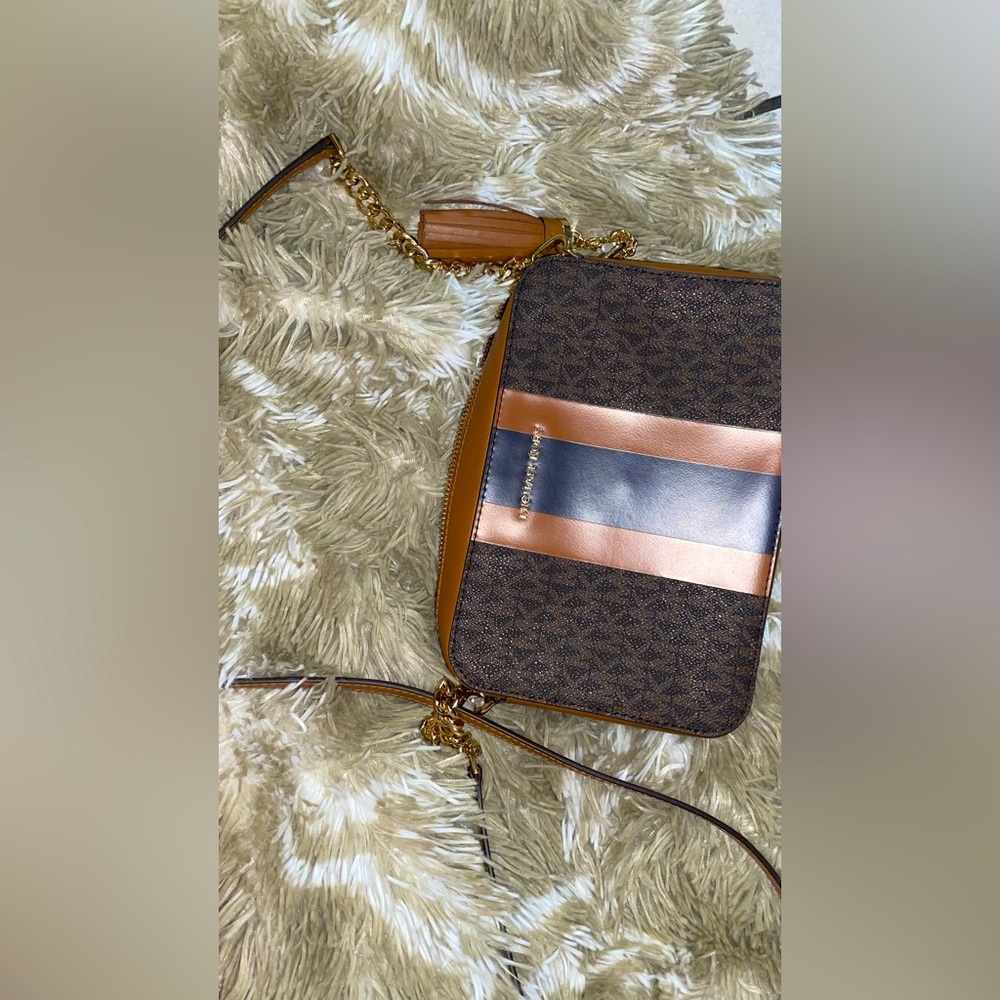 MICHAEL MICHAEL KORS
Ginny Medium Logo Stripe Crossbody Bag - Picture 2 of 3